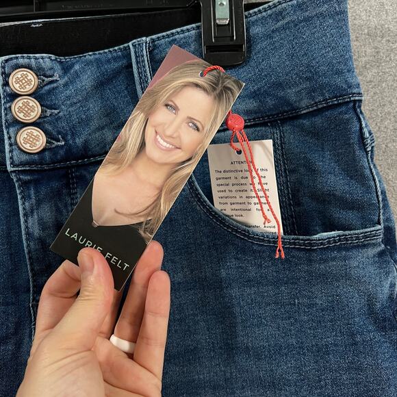 Laurie Felt Petite BFF Denim Curve Wide-Leg Crop Jeans True Blue, Petite 12 - Picture 11 of 12